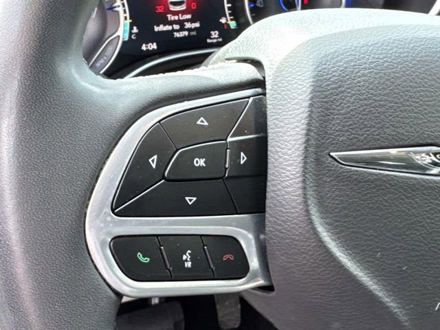 Used 2023 Chrysler Pacifica Touring-L FWD image 29