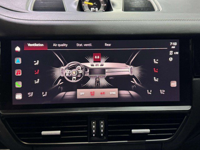 Used 2022 Porsche Cayenne Turbo GT image 30