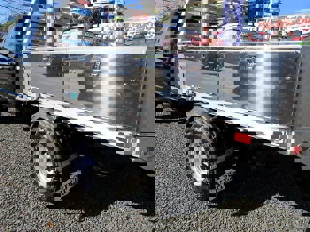 Used 2007 Dodge Ram 3500 Truck 4x4 Regular Cab DRW w/ Trailer Tow Prep Group image 9