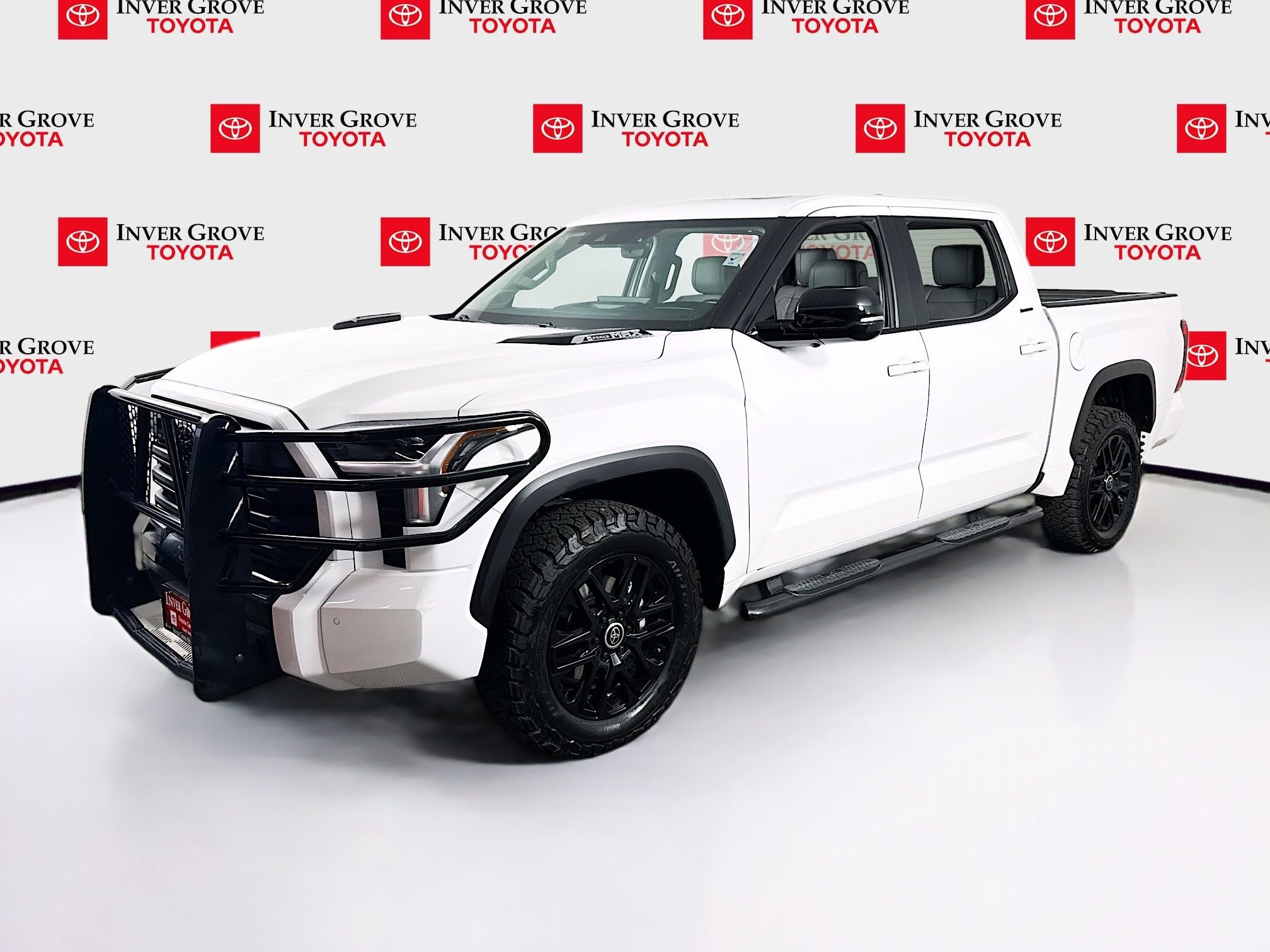 Used 2024 Toyota Tundra Limited AWD/4WD image 1