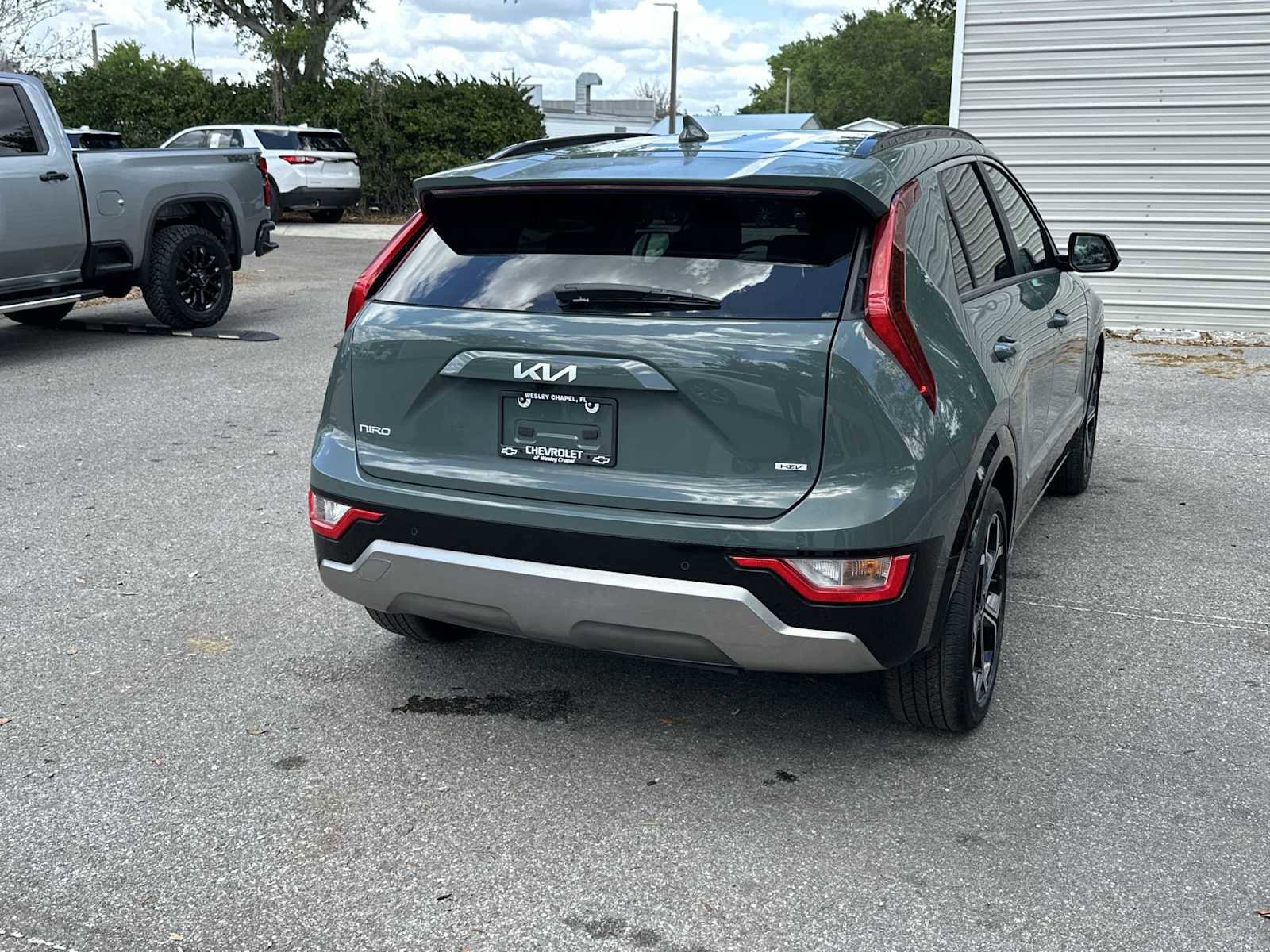 Used 2023 Kia Niro EX Touring image 6