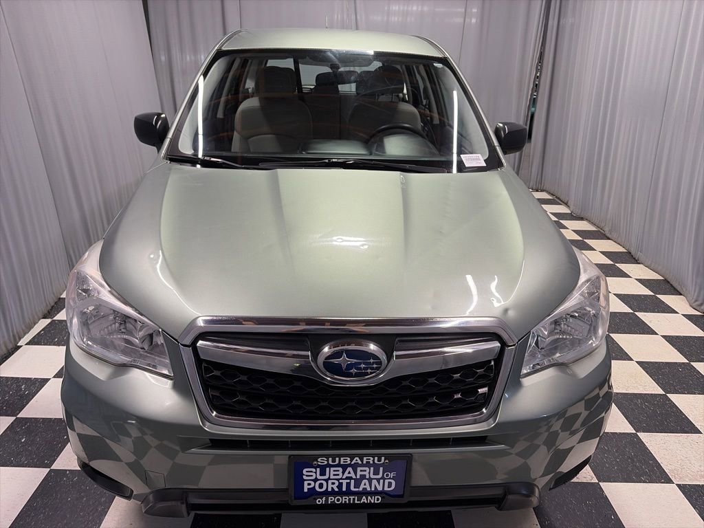 Used 2015 Subaru Forester 2.5i AWD/4WD image 2