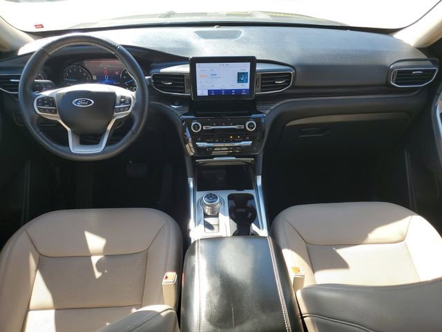 Used 2021 Ford Explorer Limited w/ Equipment Group 301A image 17