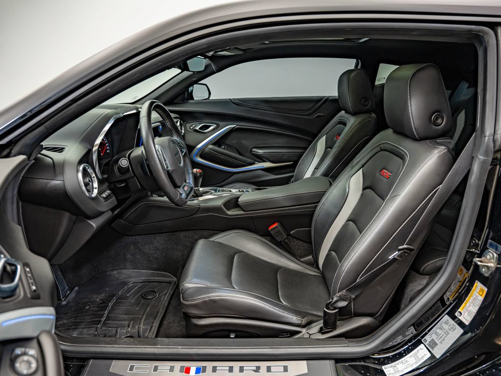 Used 2019 Chevrolet Camaro SS RWD image 36