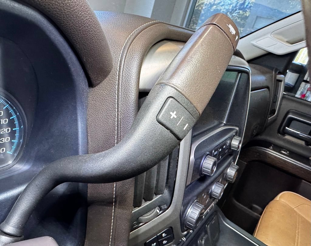 Used 2019 GMC Sierra 2500 Denali w/ Duramax Plus Package AWD/4WD image 27