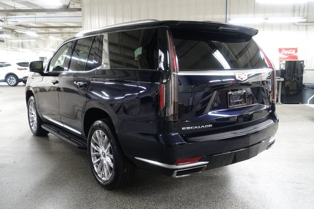 Used 2023 Cadillac Escalade Premium Luxury AWD/4WD image 5