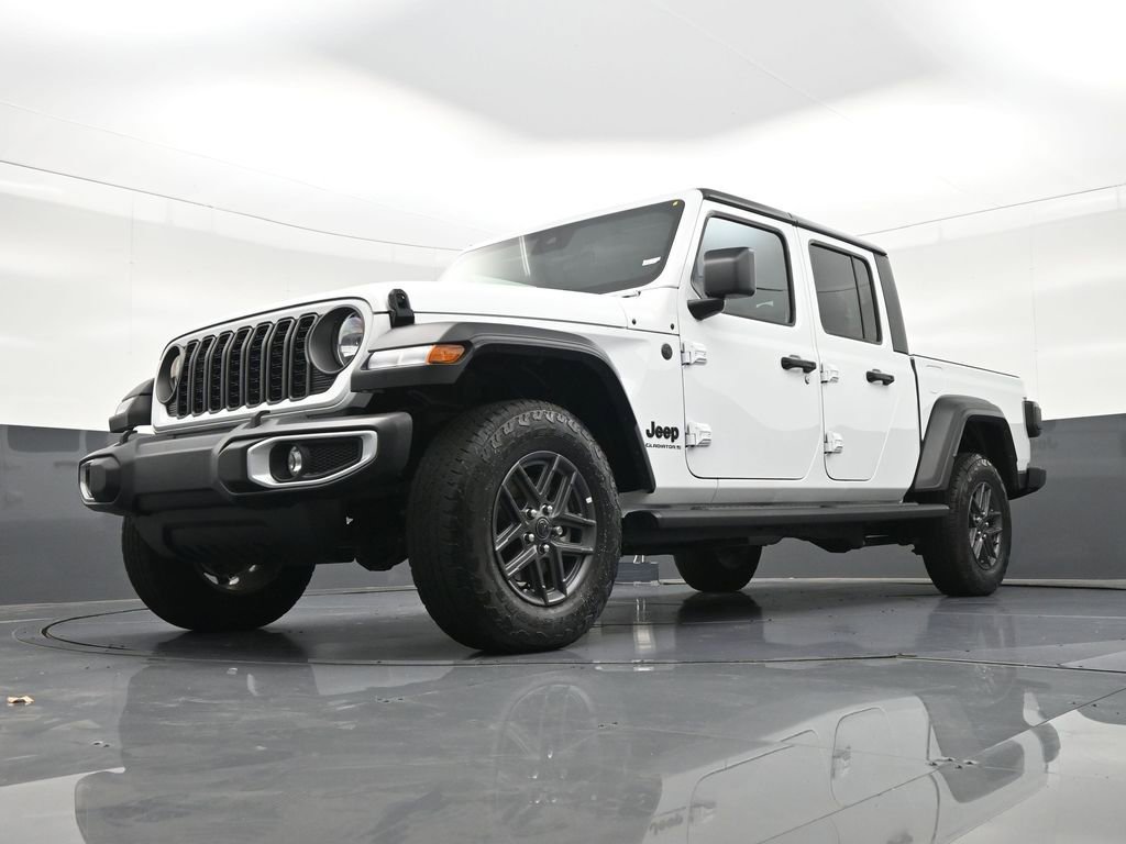 Used 2025 Jeep Gladiator Sport AWD/4WD image 28