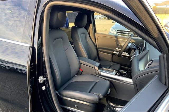 Used 2025 Mercedes-Benz GLA 250 4MATIC image 7