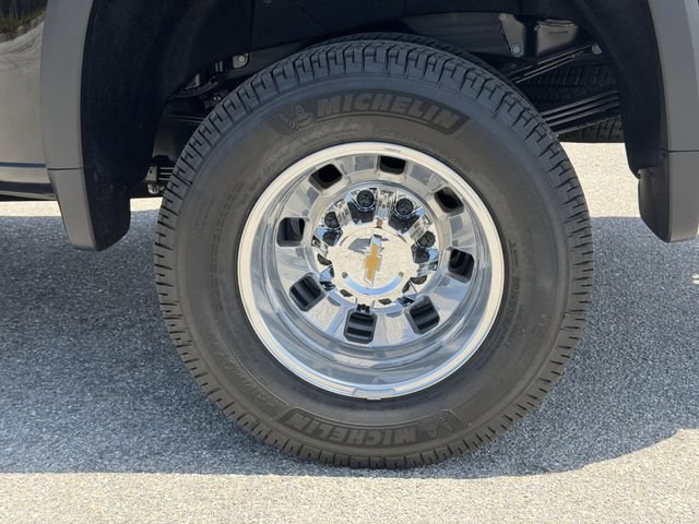 New 2026 Chevrolet Silverado 3500 High Country w/ High Country Premium Package AWD/4WD image 11
