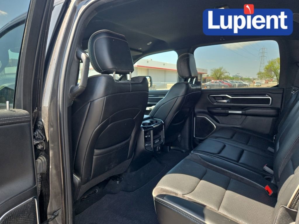 Used 2019 RAM 1500 Laramie w/ Sport Appearance Package AWD/4WD image 14