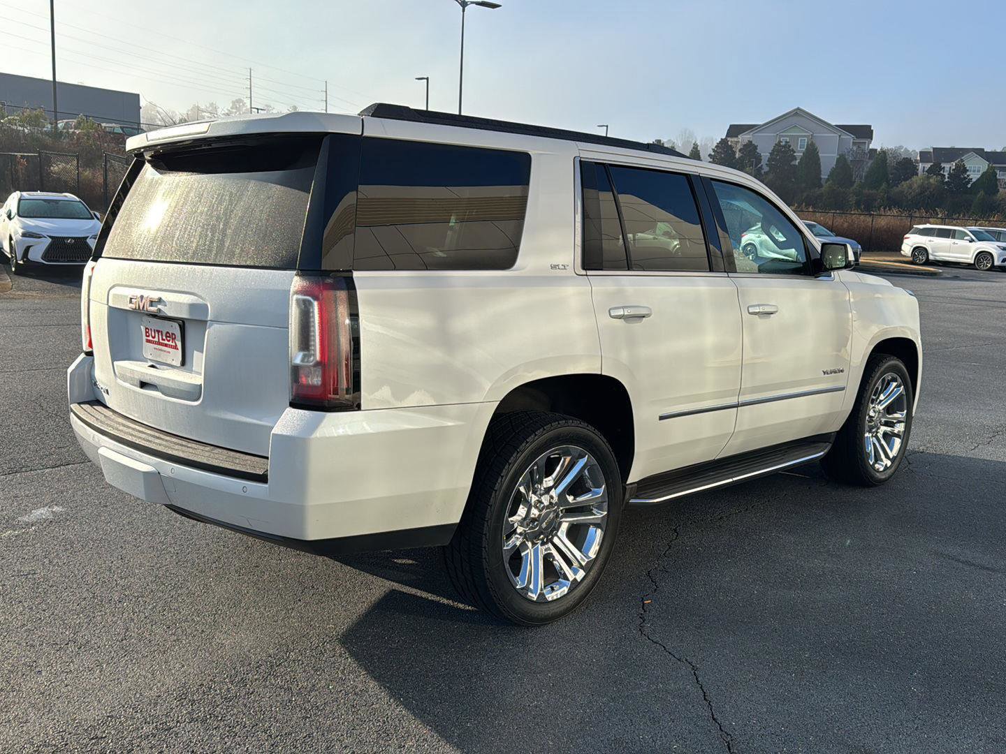 Used 2018 GMC Yukon SLT w/ Premium Edition image 5