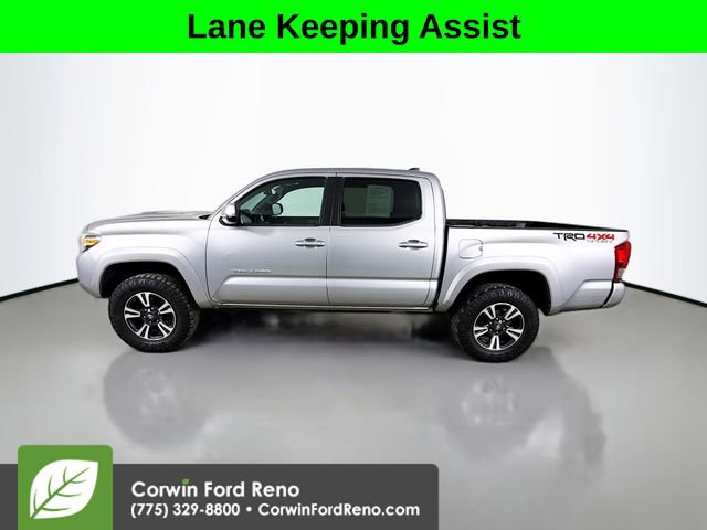 Used 2016 Toyota Tacoma TRD Sport image 4