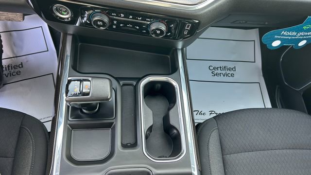 Certified 2022 Chevrolet Silverado 1500 RST w/ Redline Edition AWD/4WD image 27