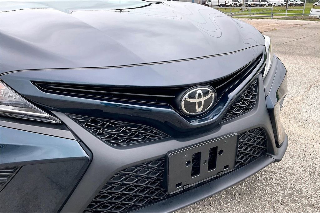 Used 2020 Toyota Camry SE FWD image 34
