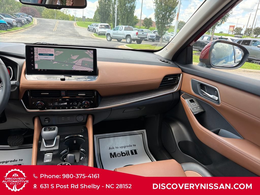 Certified 2026 Nissan Rogue Platinum w/ Platinum Premium Package AWD/4WD image 34