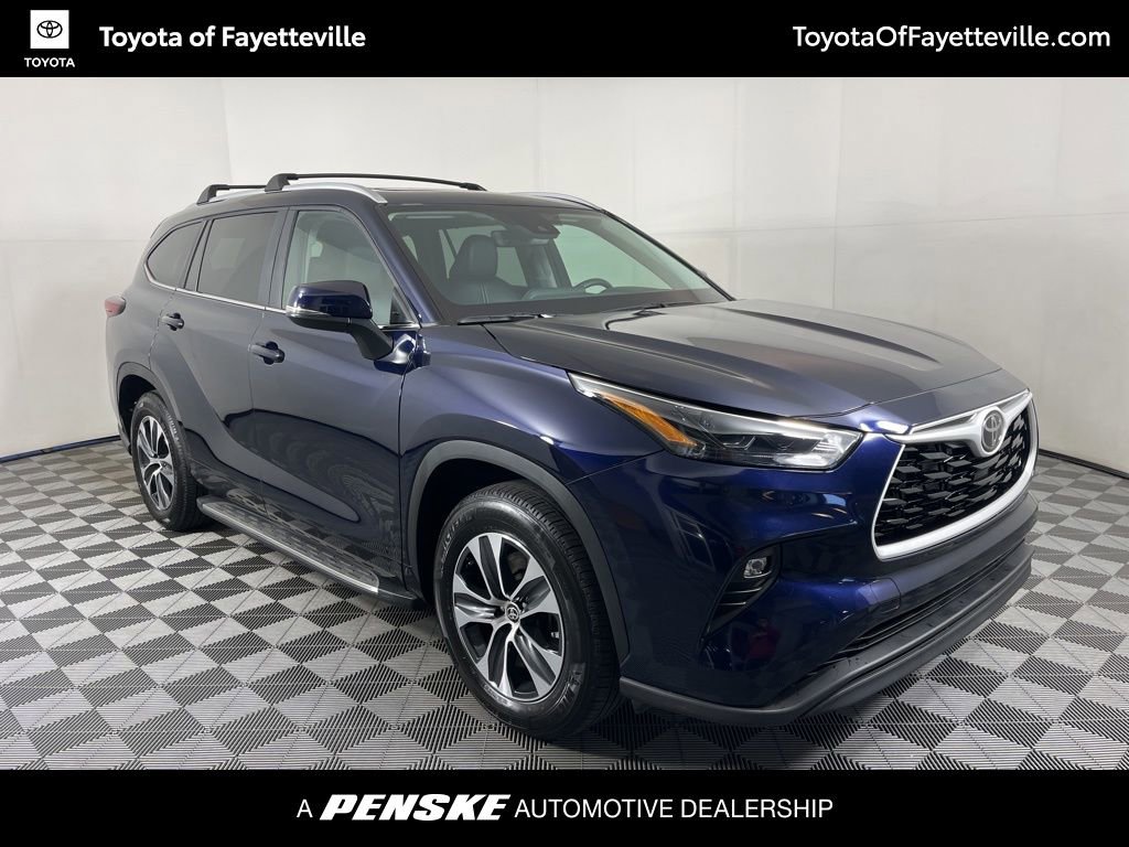 Certified 2025 Toyota Highlander XLE image 18