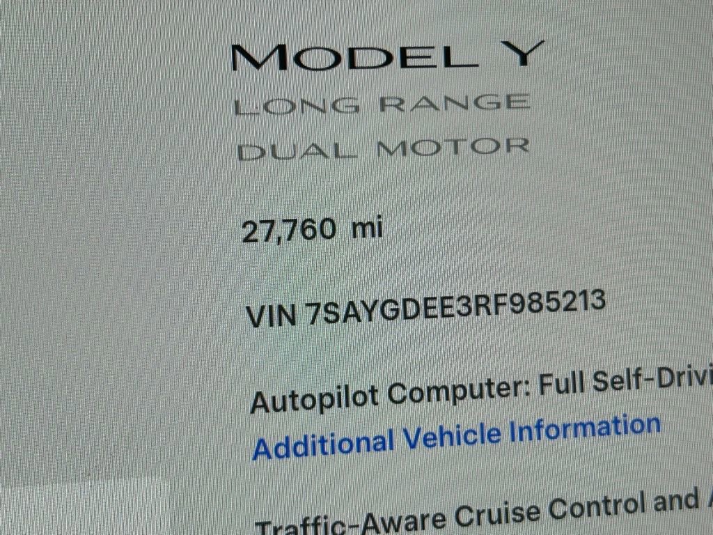 Used 2024 Tesla Model Y Long Range AWD/4WD image 40