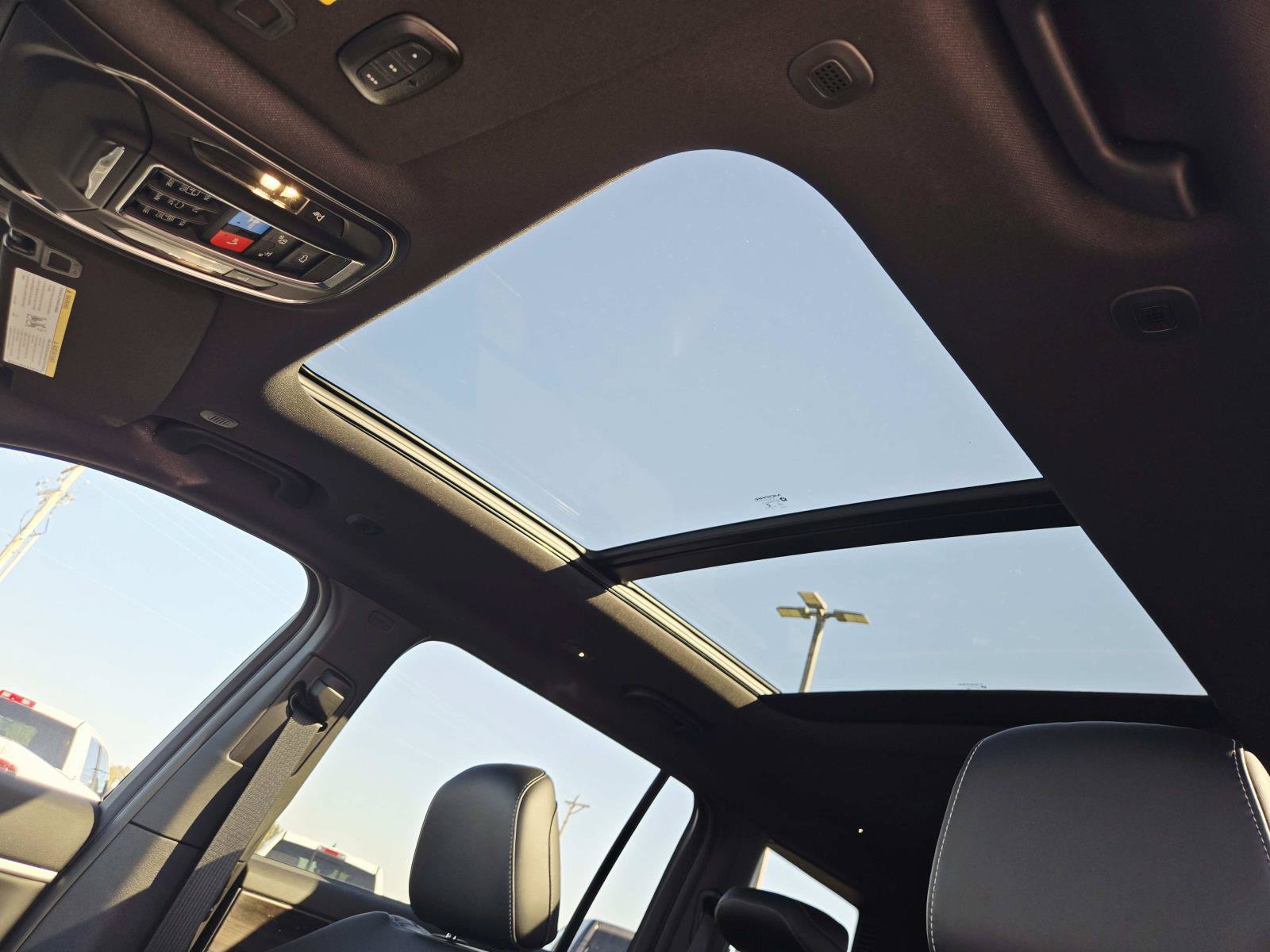 New 2027 Jeep Grand Cherokee L Limited AWD/4WD image 10