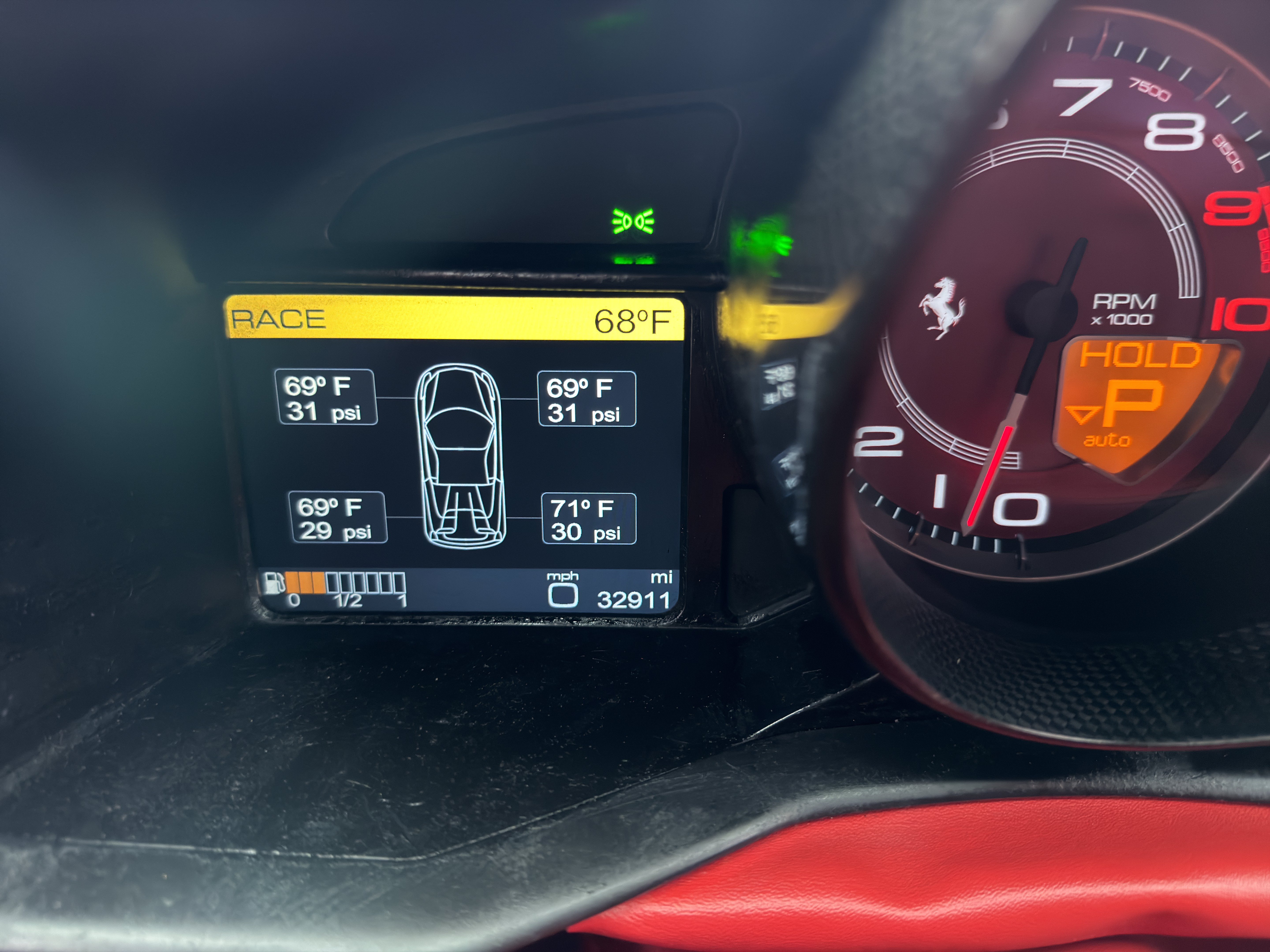 Used 2013 Ferrari 458 Spider RWD image 32