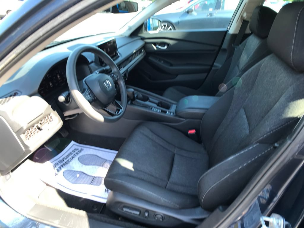 Certified 2023 Honda Accord EX image 4