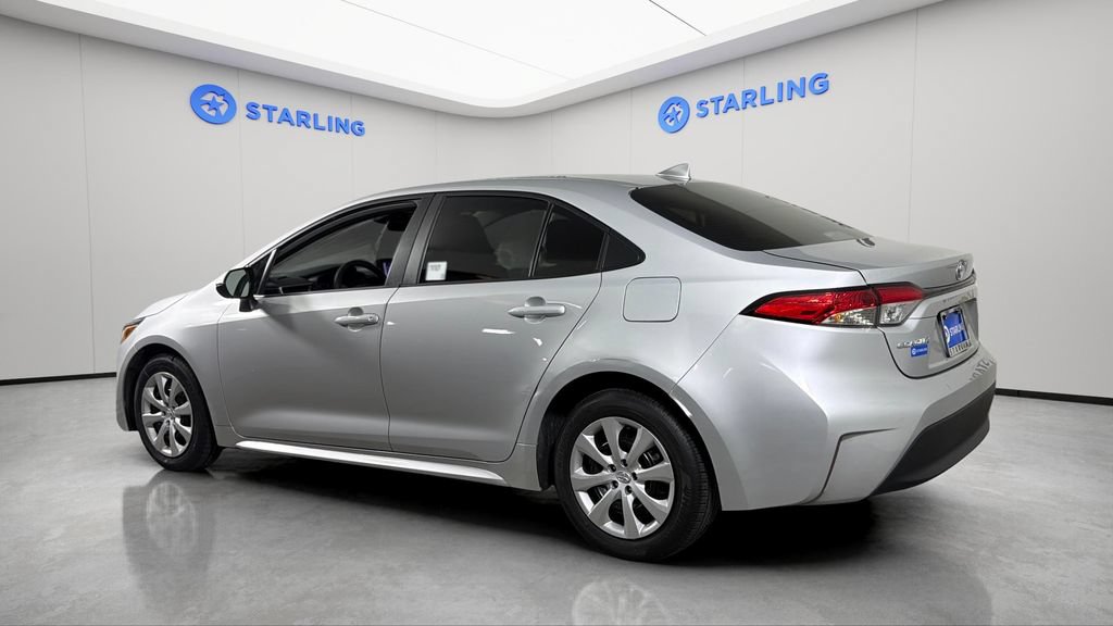 Used 2024 Toyota Corolla LE FWD image 4