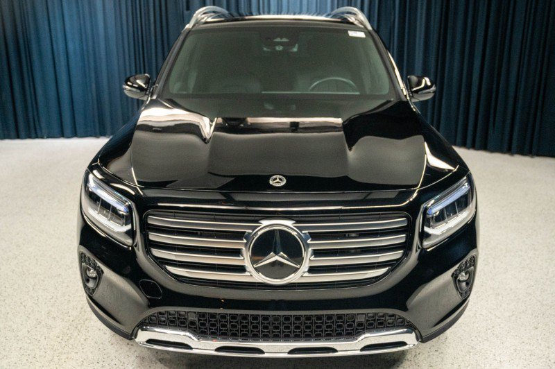 Certified 2024 Mercedes-Benz GLB 250 4MATIC image 2