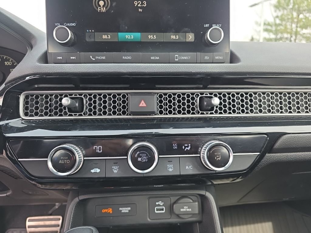 Used 2023 Honda Civic Sport image 16