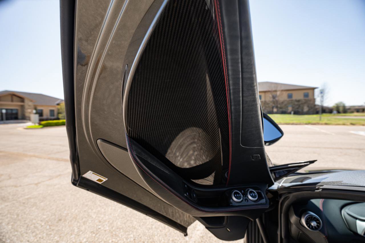 Used 2016 McLaren 650S Spider image 45