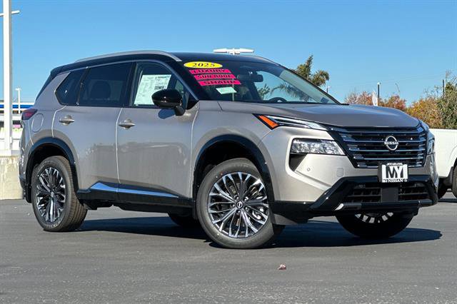 New 2025 Nissan Rogue Platinum w/ Tech Package image 2