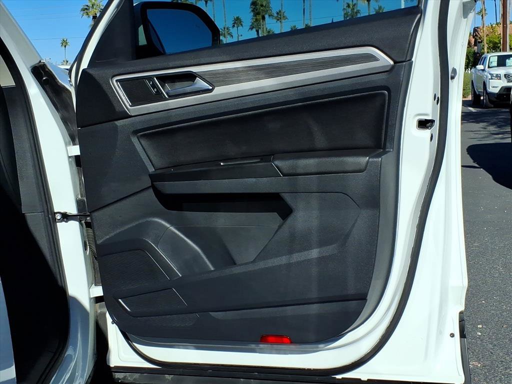 Certified 2021 Volkswagen Atlas SEL image 16