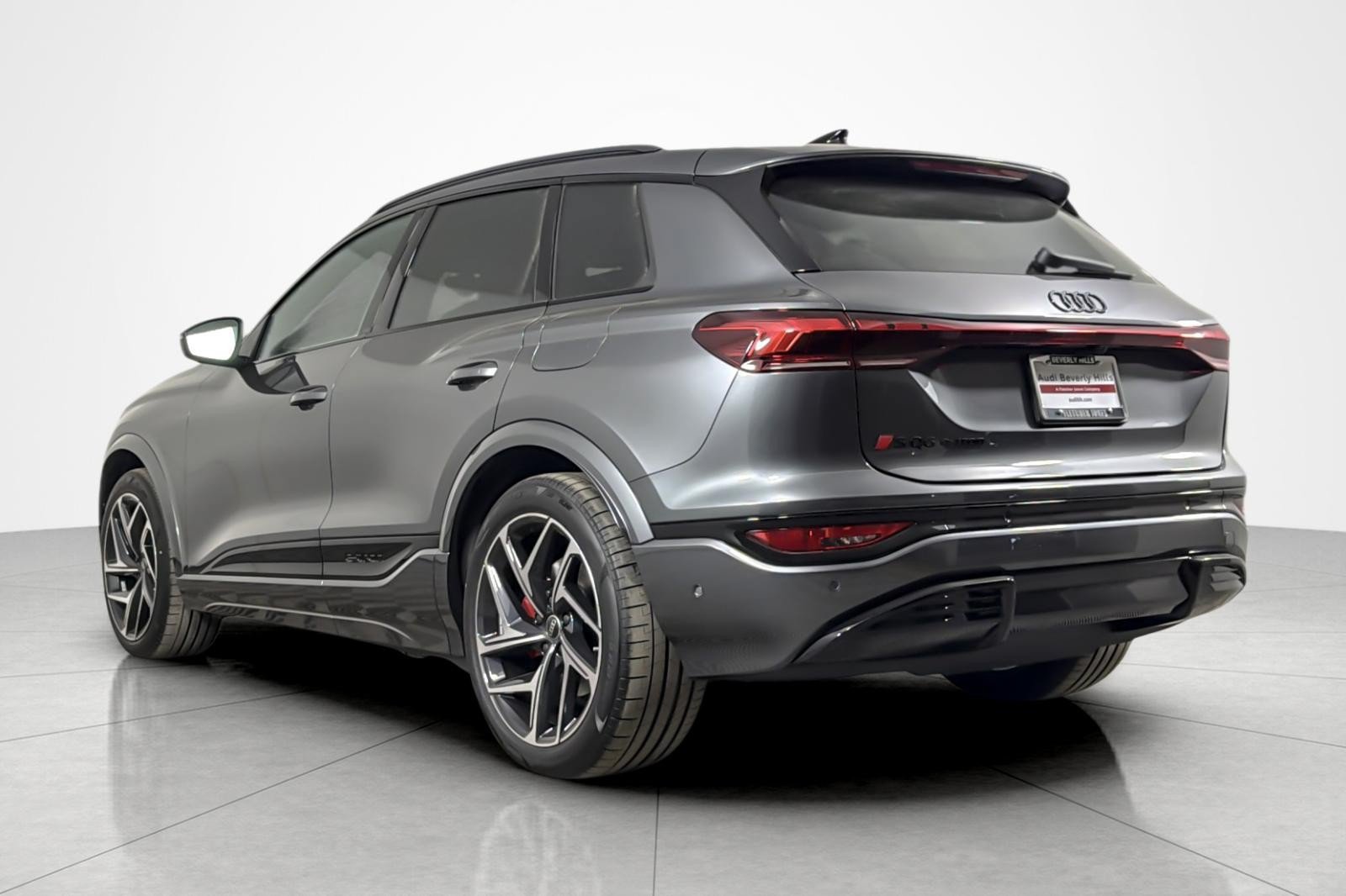 New 2027 Audi SQ6 e-tron Premium Plus AWD/4WD image 4