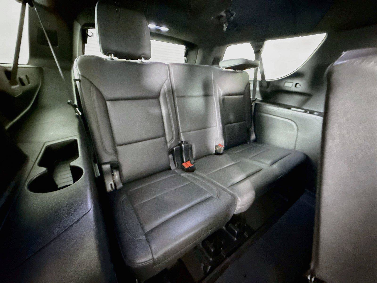 Used 2025 Chevrolet Suburban LT AWD/4WD image 40