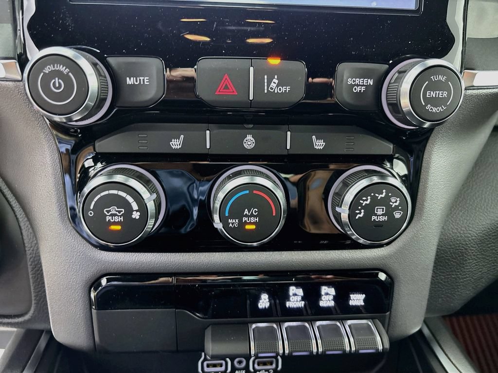 New 2026 RAM 1500 Big Horn AWD/4WD image 12