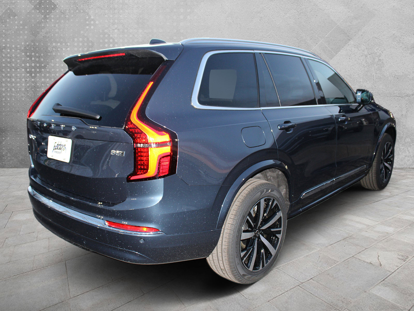 New 2026 Volvo XC90 B5 Core AWD/4WD image 4