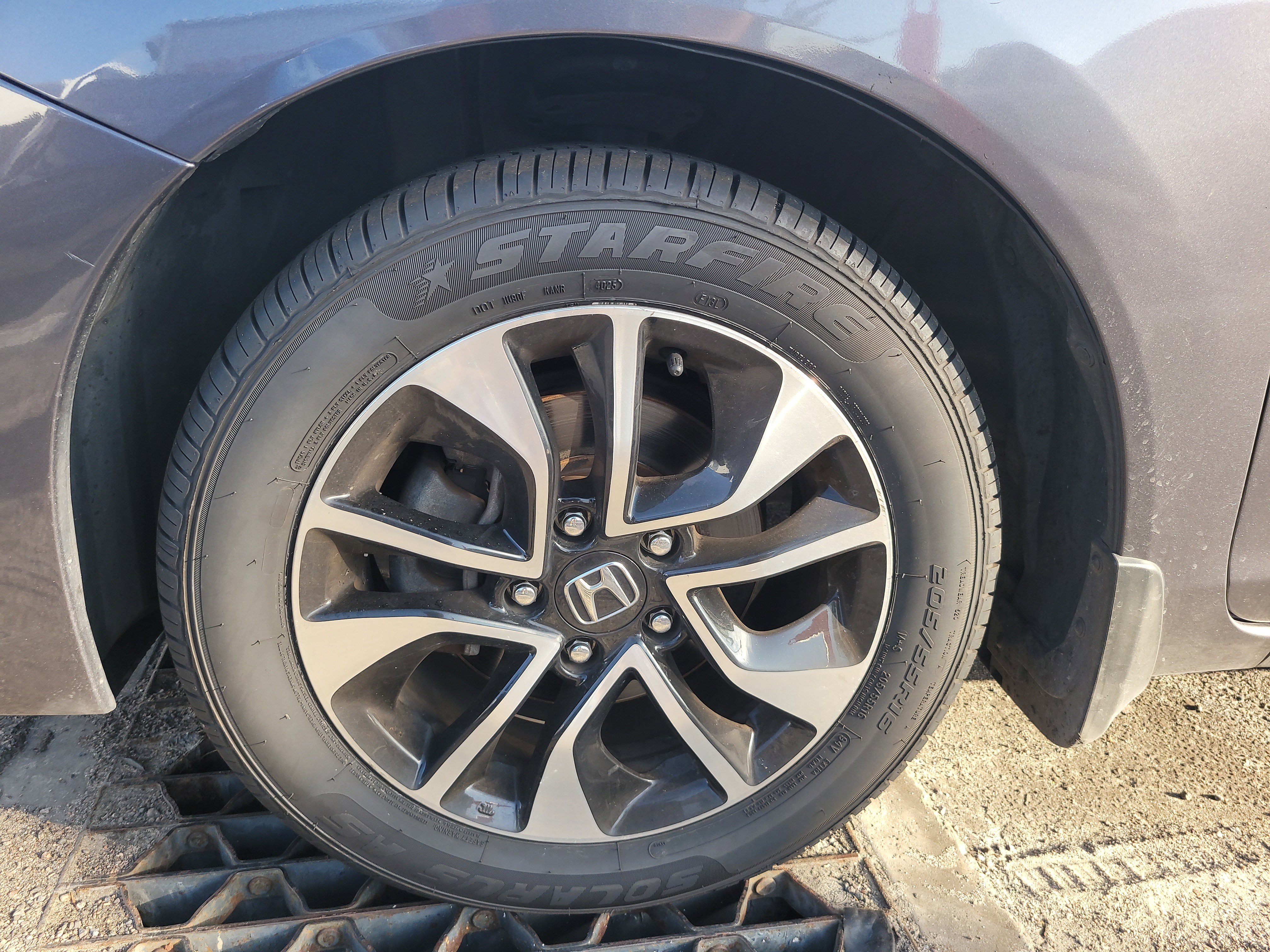Used 2015 Honda Civic EX image 9
