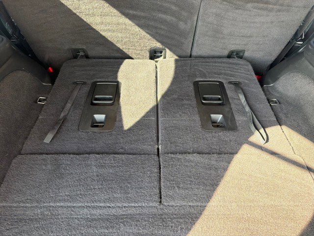 Used 2021 Dodge Durango SXT w/ 3rd Row Seating Group RWD image 22