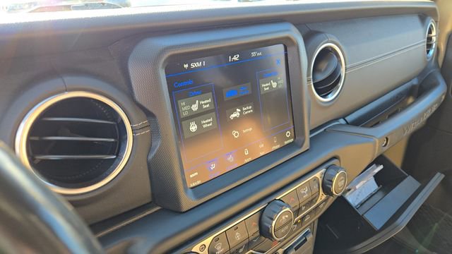Certified 2022 Jeep Wrangler Unlimited Rubicon 4xe w/ Cold Weather Group image 18