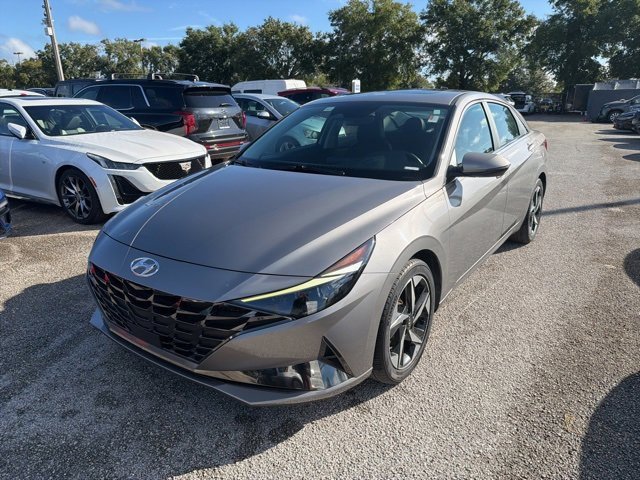 Certified 2023 Hyundai Elantra Limited w/ Preferred Accessory Package