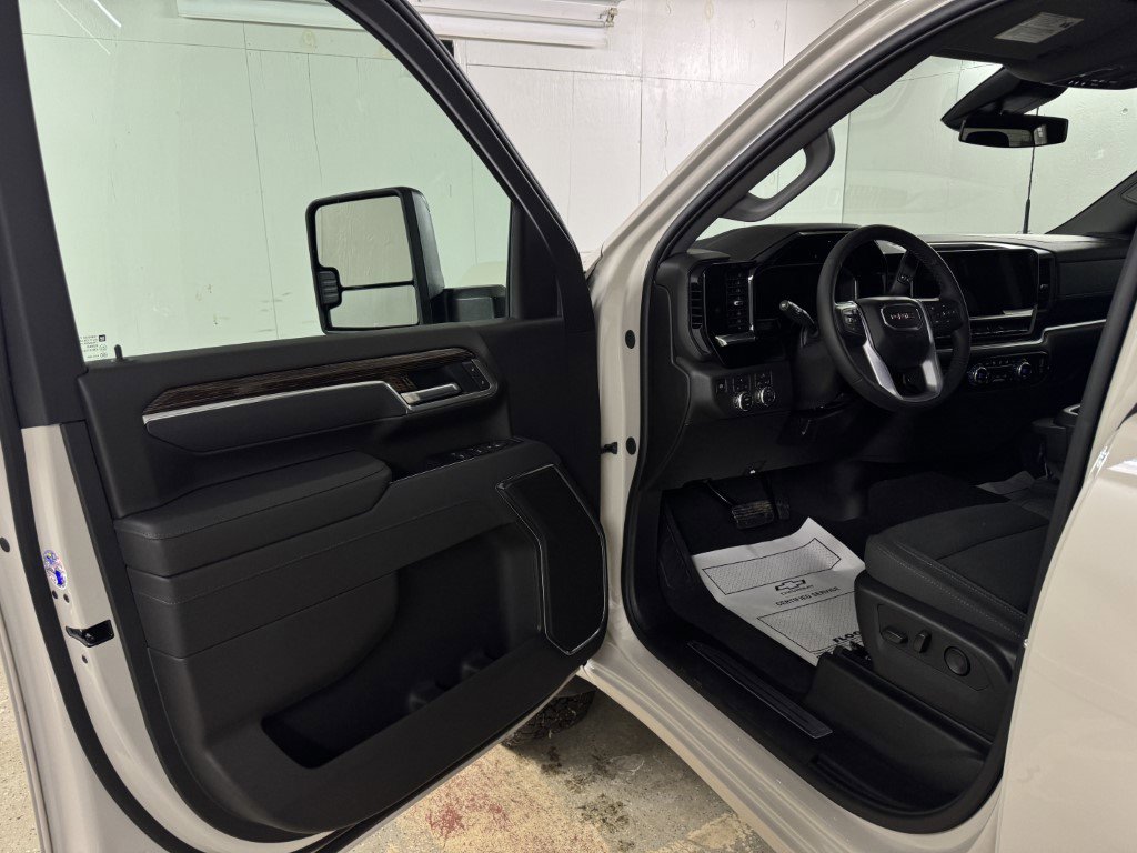 New 2026 GMC Sierra 2500 SLE image 21