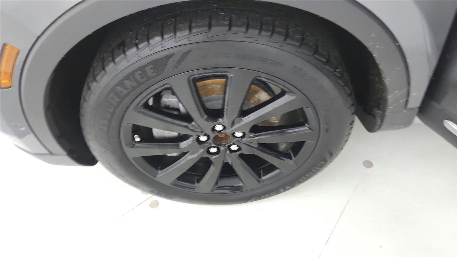 Used 2022 Lincoln Nautilus Reserve w/ Equipment Group 201A image 10