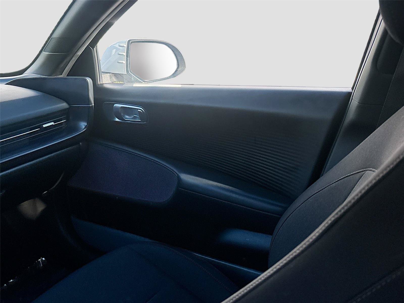 Used 2023 Hyundai Ioniq 6 SE RWD image 24