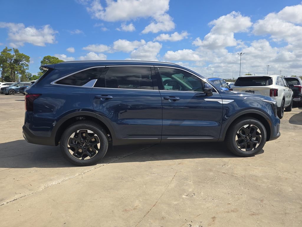 New 2026 Kia Sorento S FWD image 9