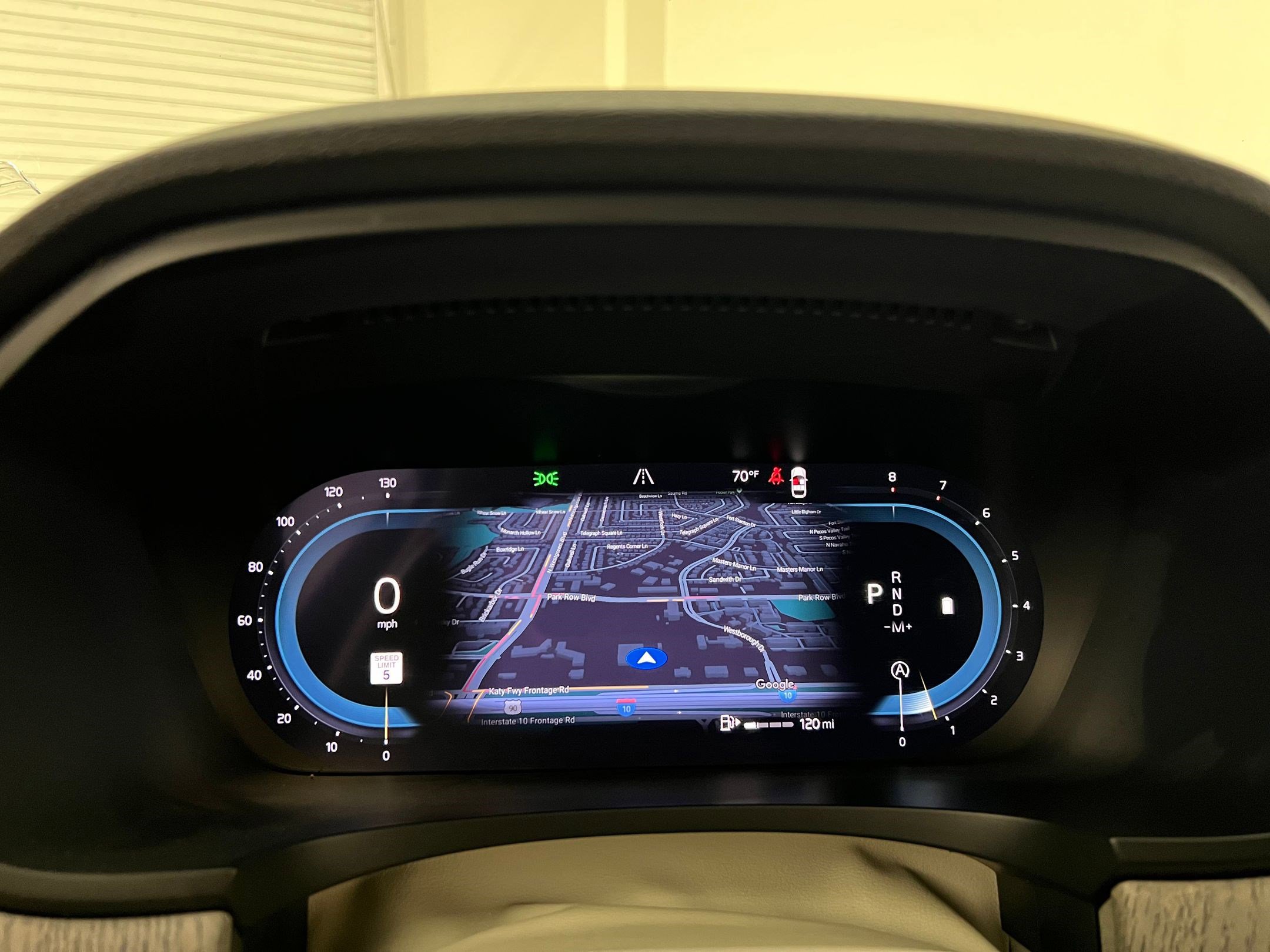 Used 2025 Volvo S90 B6 Plus image 21