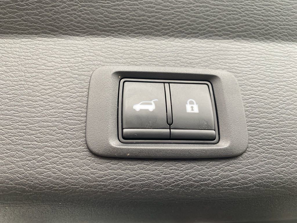 Used 2024 Mitsubishi Outlander SE image 15