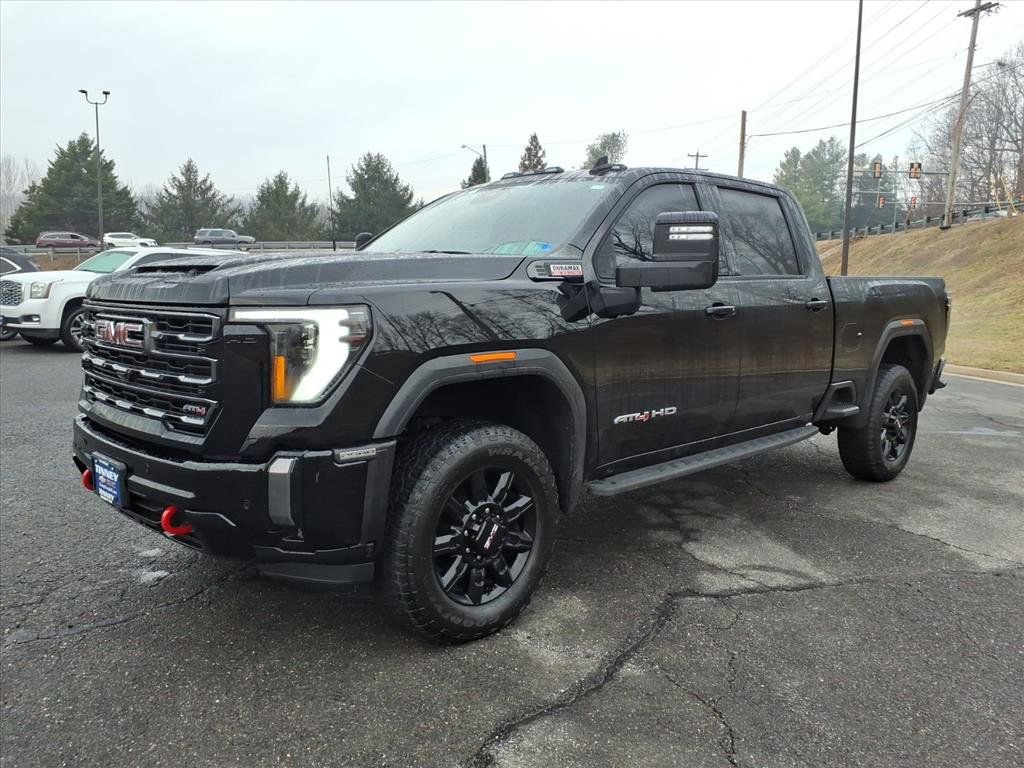 Used 2024 GMC Sierra 2500 AT4 w/ AT4 Premium Plus Package image 8