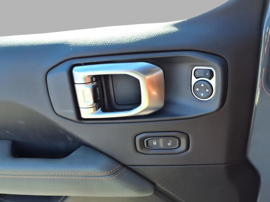 New 2026 Jeep Gladiator Mojave AWD/4WD image 16