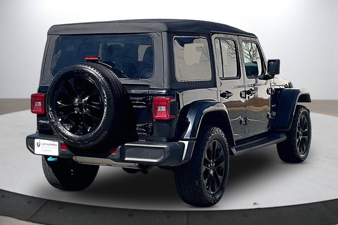 Used 2022 Jeep Wrangler Unlimited Sahara image 9