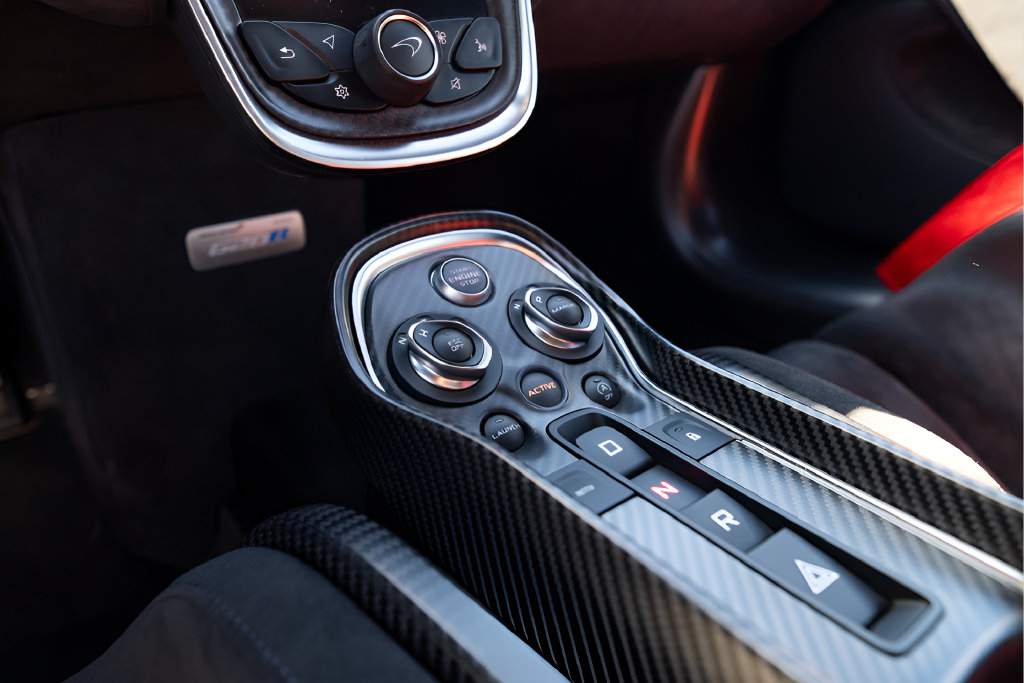 Used 2020 McLaren 620R RWD image 37