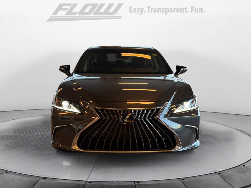Used 2023 Lexus ES 350 w/ Premium Package image 3