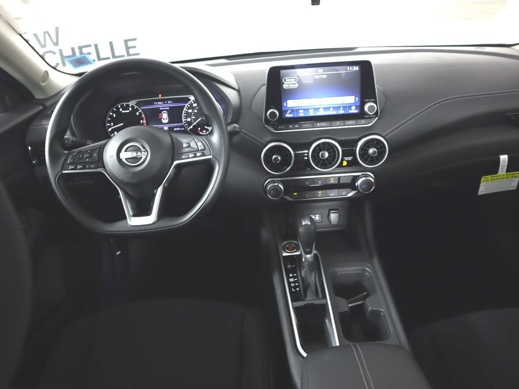 Used 2025 Nissan Sentra SV FWD image 23